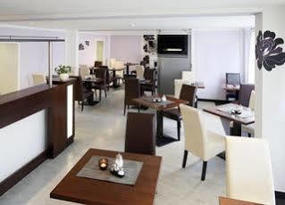 Hotel Luetzow Berlim Exterior foto